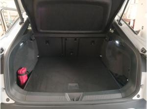 Volkswagen ID.5 Pro Performance 82kWh AHK Ambiente RFK Standklima Navi