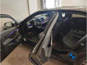 BMW 520 520d xDrive 💥 M Sport 20" Standhzg. H/K Komfortsitze 💥