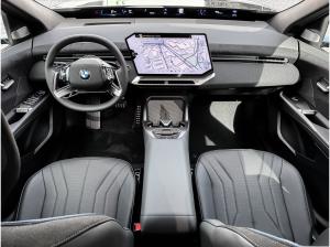 BMW iX3 40 SOFORT VERFÜGBAR * M Sport Pro * AC-Laden Professional AC) * AHK * Klimakomfort-Panoramadach * Ha