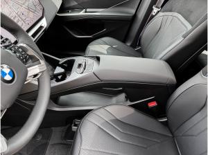 BMW iX3 40 SOFORT VERFÜGBAR * M Sport Pro * AC-Laden Professional AC) * AHK * Klimakomfort-Panoramadach * Ha