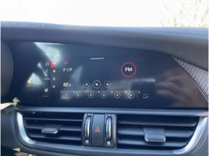 Alfa Romeo Giulia Quadrifoglio 2.9 V6 Bi-Turbo 520PS 8-Gang Automatik