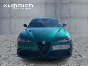 Alfa Romeo Giulia Quadrifoglio 2.9 V6 Bi-Turbo 520PS 8-Gang Automatik