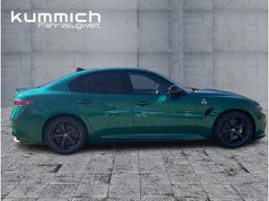 Alfa Romeo Giulia Quadrifoglio 2.9 V6 Bi-Turbo 520PS 8-Gang Automatik