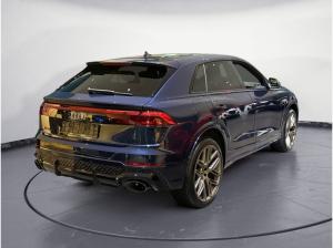Audi RS Q8 (4MT)