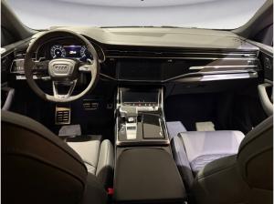 Audi RS Q8 (4MT)