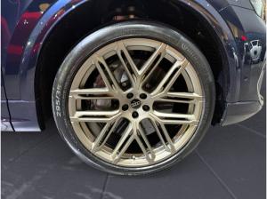 Audi RS Q8 (4MT)