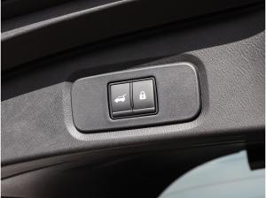 Nissan Qashqai Tekna 1.3 DIG-T MHEV 158PS Xtronic 4x2 BOSE Panoramadach Head-up-Display