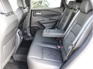 Nissan Qashqai Tekna 1.3 DIG-T MHEV 158PS Xtronic 4x2 BOSE Panoramadach Head-up-Display