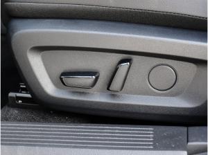 Nissan Qashqai Tekna 1.3 DIG-T MHEV 158PS Xtronic 4x2 BOSE Panoramadach Head-up-Display