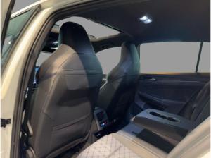 Volkswagen Golf VIII 1.5eTSI DSG R-Line P-DACH AHK HeadUp KAMERA