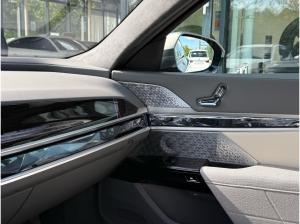 BMW 750 e xDrive M Sport //ExecutiveDrivePro AHK