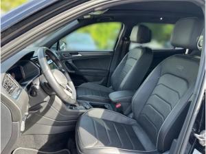 Volkswagen Tiguan Allspace R-Line 4Motion DSG LED Nav Panorama AHK