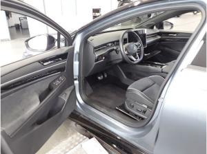 Volkswagen ID.7 Pro S - Black-Style Interieur Plus und Exterieur Plus Paket + Pano / 8-fach Bereift
