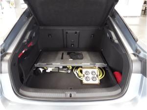 Volkswagen ID.7 Pro S - Black-Style Interieur Plus und Exterieur Plus Paket + Pano / 8-fach Bereift