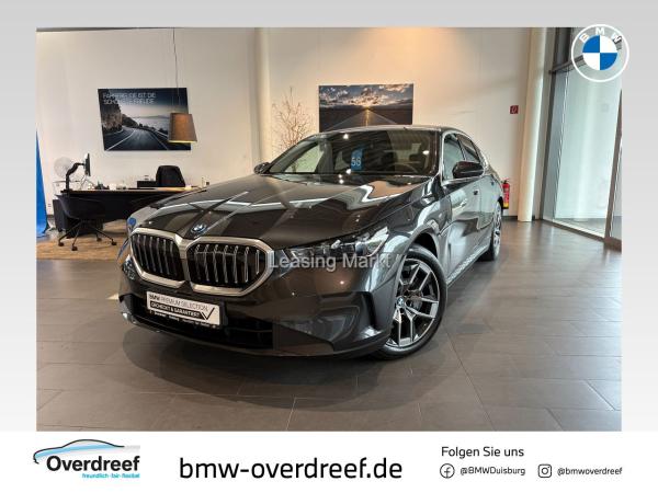 BMW 550 550e xDrive Navi Leder Finanzierung ab 2,49%