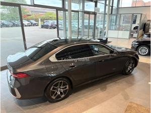 BMW 550 550e xDrive Navi Leder Finanzierung ab 2,49%