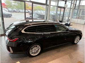 BMW 530 530e xDrive Touring Navi Tempom.aktiv Panoramadach Bluetooth PDC MP3 Schn.