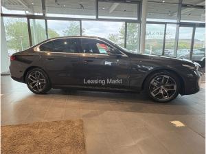 BMW 550 550e xDrive Navi Leder Finanzierung ab 2,49%