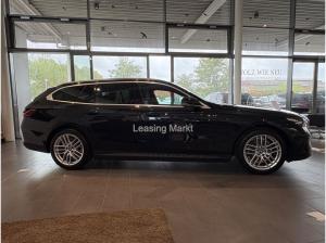 BMW 530 530e xDrive Touring Navi Tempom.aktiv Panoramadach Bluetooth PDC MP3 Schn.