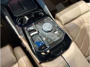 BMW 530 530e xDrive Touring Navi Tempom.aktiv Panoramadach Bluetooth PDC MP3 Schn.
