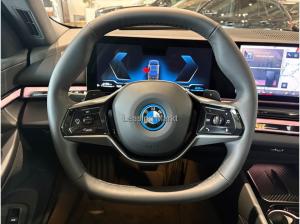 BMW 550 550e xDrive Navi Leder Finanzierung ab 2,49%
