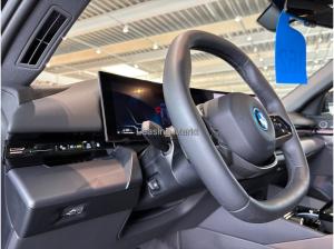 BMW 530 530e xDrive Touring Navi Tempom.aktiv Panoramadach Bluetooth PDC MP3 Schn.
