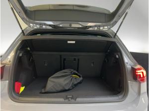 Volkswagen Golf VIII 1.5 eHybrid GTE DSG Rear View Navi App-Connect
