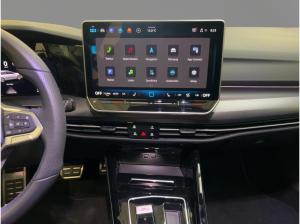 Volkswagen Golf VIII 1.5 eHybrid GTE DSG Rear View Navi App-Connect