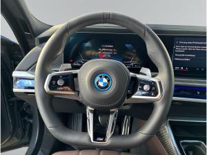 BMW 750 e xDrive M Sport THEATRE SCREEN 31 ZOll,AHK,MASSAGE,KLIMA SITZE,ACC,AUTOBAHN ASSISTENT,PGD SKY LOUNG