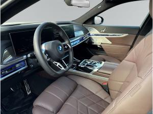 BMW 750 e xDrive M Sport THEATRE SCREEN 31 ZOll,AHK,MASSAGE,KLIMA SITZE,ACC,AUTOBAHN ASSISTENT,PGD SKY LOUNG