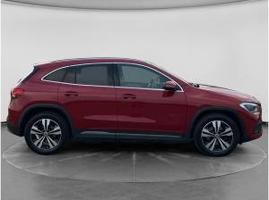 Mercedes-Benz GLA 200 GLA 200 Progressive - inkl. Haustürlieferung