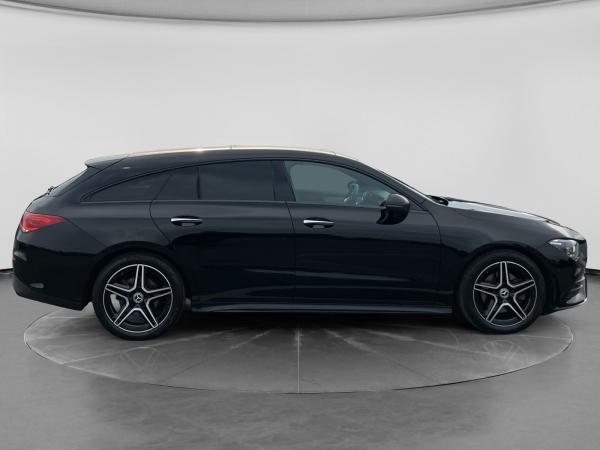 Mercedes-Benz CLA 220 Shooting Brake 220d AMG Line - inkl. Haustürlieferung