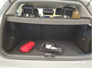 Volkswagen Golf VIII 1,5TSi Energy R-Kamera LED Parkpilot