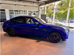 BMW M3 COMPETITION. SAN MARINO BLAU. ULTIMATE PACK.