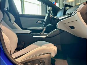BMW M3 COMPETITION. SAN MARINO BLAU. ULTIMATE PACK.