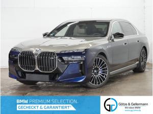 BMW i7 M70 xDrive //ExecutiveLoungeSeating TwoTone