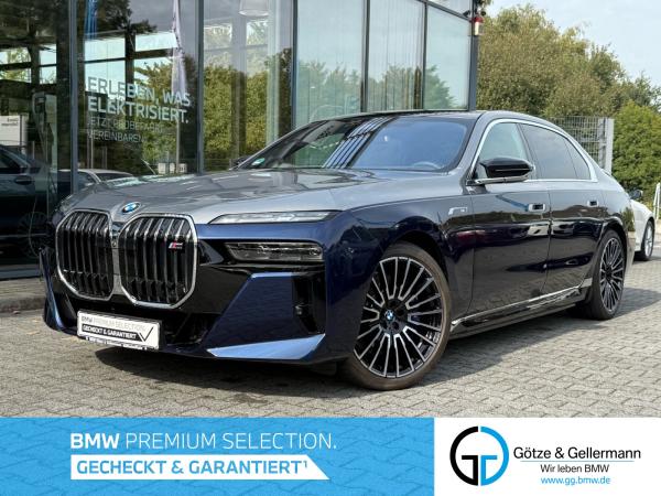 BMW i7 M70 xDrive //ExecutiveLoungeSeating TwoTone