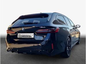BMW i5 M60 Touring M-PaketPro AHK Pano H&K LED