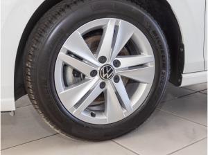 Volkswagen Golf VIII Life 1.5eTSI DSG LED Standhzg ACC EPH