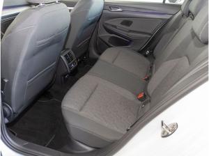 Volkswagen Golf VIII Life 1.5eTSI DSG LED Standhzg ACC EPH