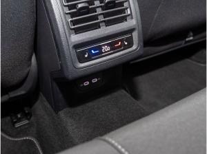 Volkswagen Golf VIII Life 1.5eTSI DSG LED Standhzg ACC EPH