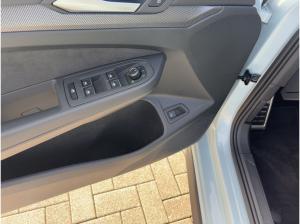 Volkswagen Golf VIII 1.5 eHybrid GTE DSG Navi HeadUp LED+
