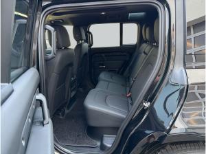 Land Rover Defender 110 3.0 Diesel D250 X-Dynamic SE