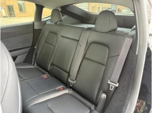 Tesla Model Y Long Range Dual Motor +SOFORT VERFÜGBAR+