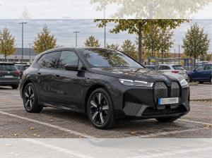 BMW ix xDrive 50