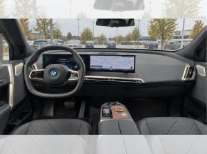 BMW ix xDrive 50