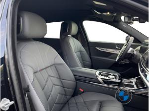 BMW i7 eDrive50 🔥 M Sport 20" Massage Sitzbelüft. Automatiktüren 🔥
