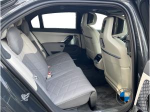 BMW i7 M70 xDrive 🧨 21" Individual Two-Tone Lackierung  Fond TV   🧨