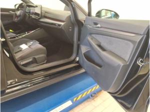 Volkswagen Golf GTI 2.0 TSI 195kW 7-Gang DSG - Black Style - DCC Head-Up 19" 360° Kamera / inkl. Winterräder und Wer