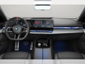 BMW i5 M60 Touring xDrive Bestellfahrzeug frei konfigurierbar